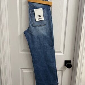 Mica Women's Blue Cropped Jeans